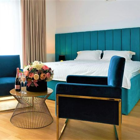 Hotel Glory 拉迪亚 外观 照片