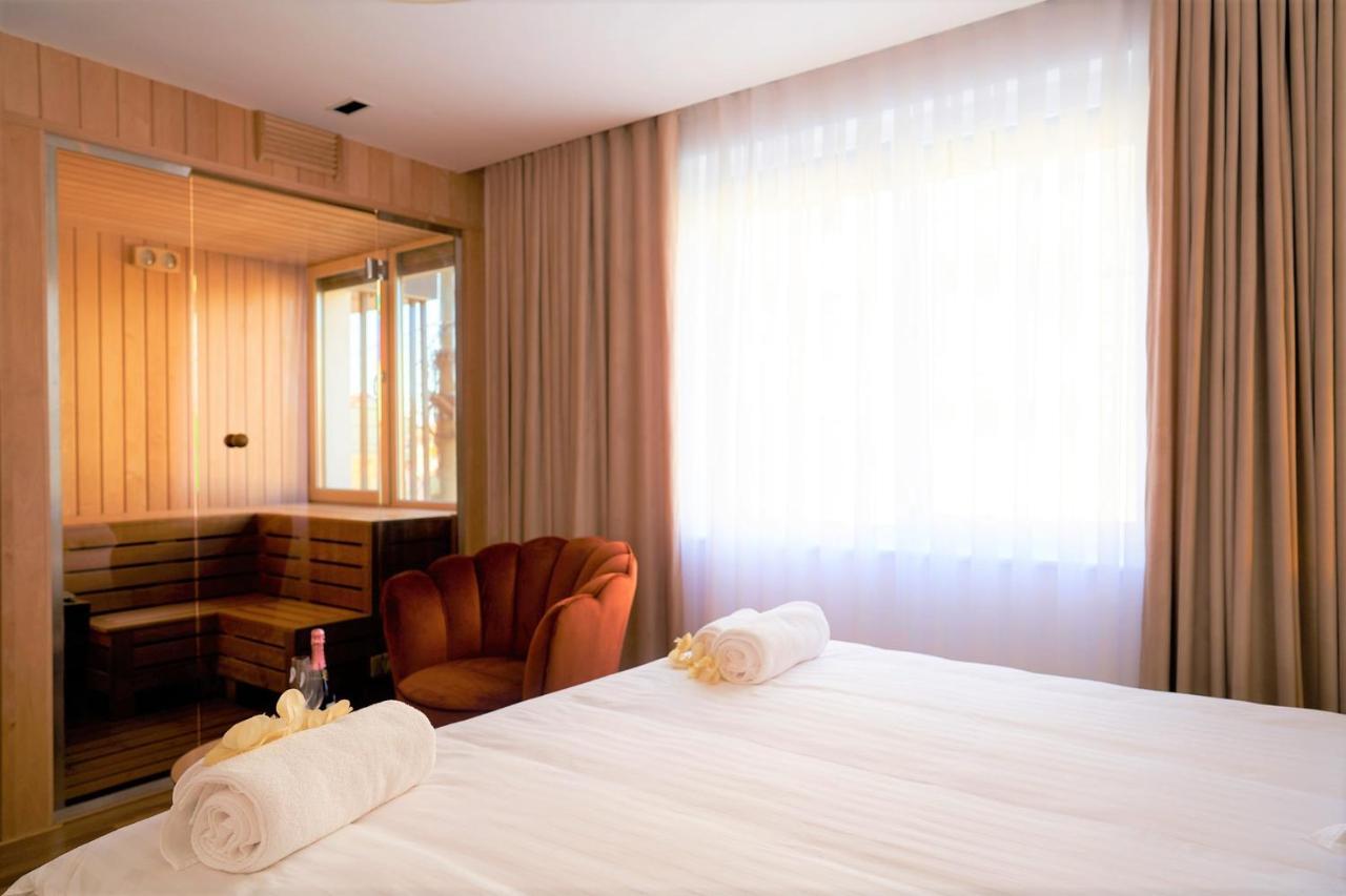Hotel Glory 拉迪亚 外观 照片