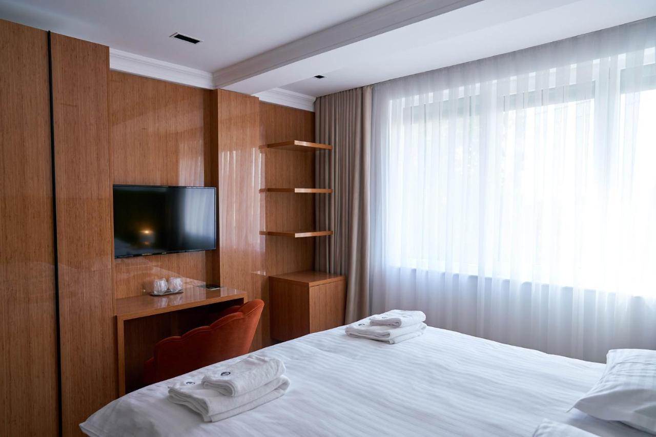 Hotel Glory 拉迪亚 外观 照片
