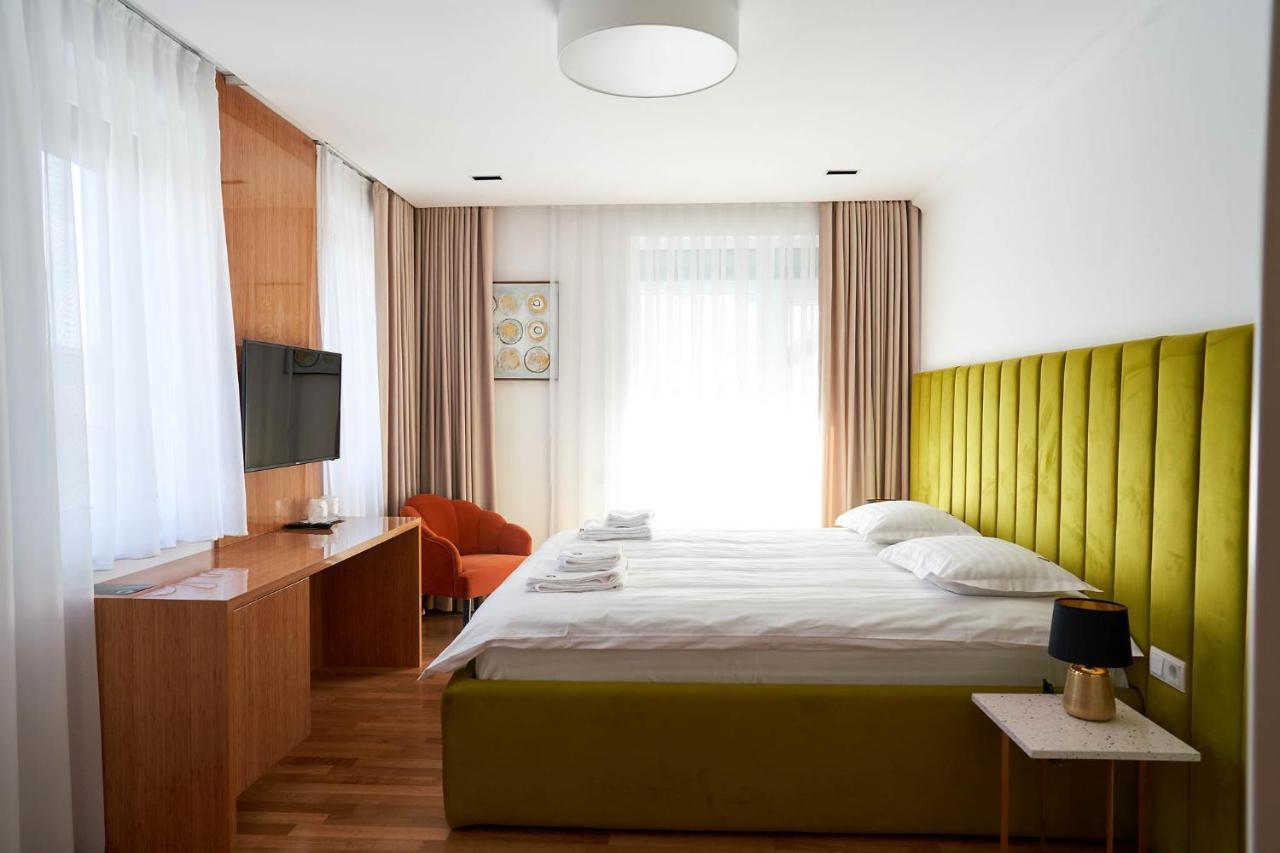 Hotel Glory 拉迪亚 外观 照片