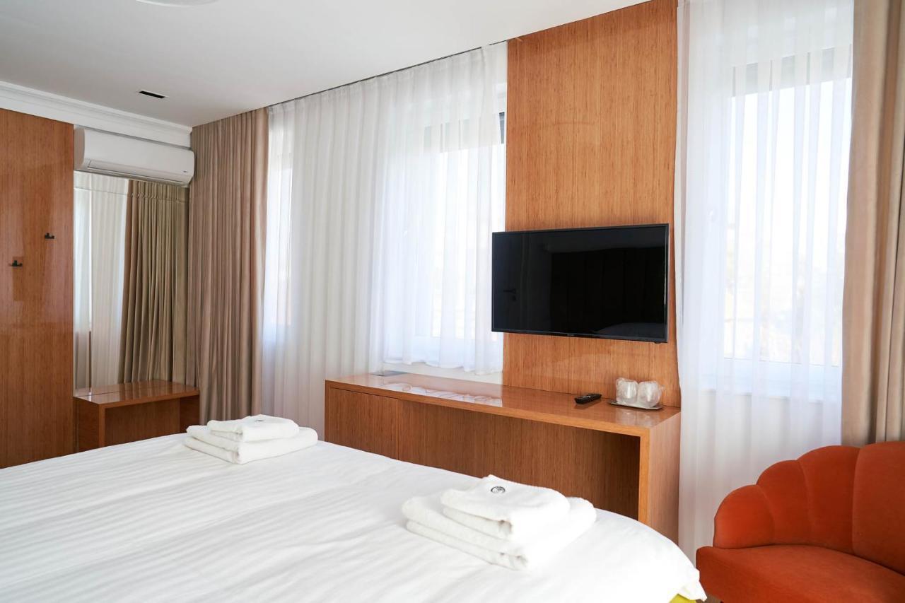 Hotel Glory 拉迪亚 外观 照片